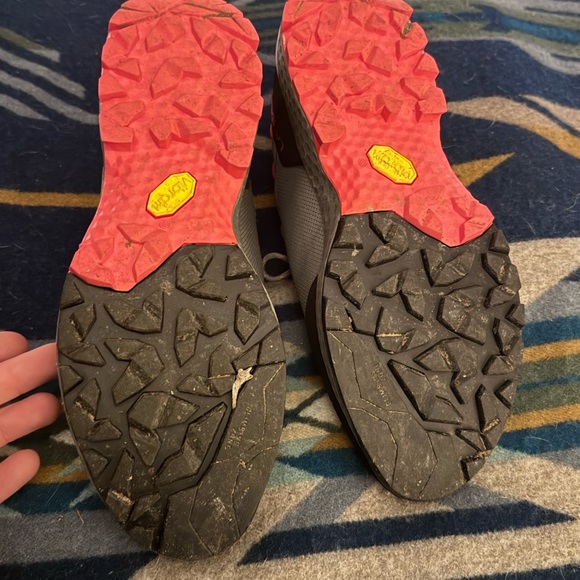 La sportiva approach shoe